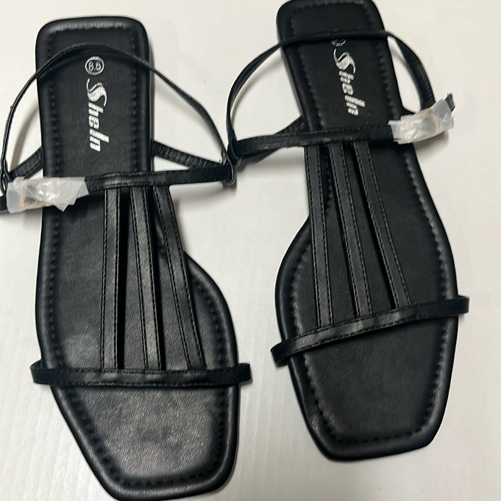Black sandal